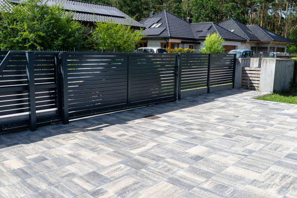Best Driveway Paving Contractor  in Woodbury Center, CT